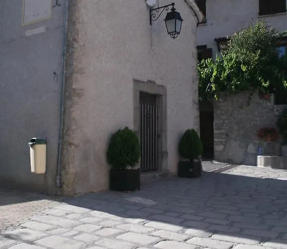 Le Relais Du Becassier 2* Annot